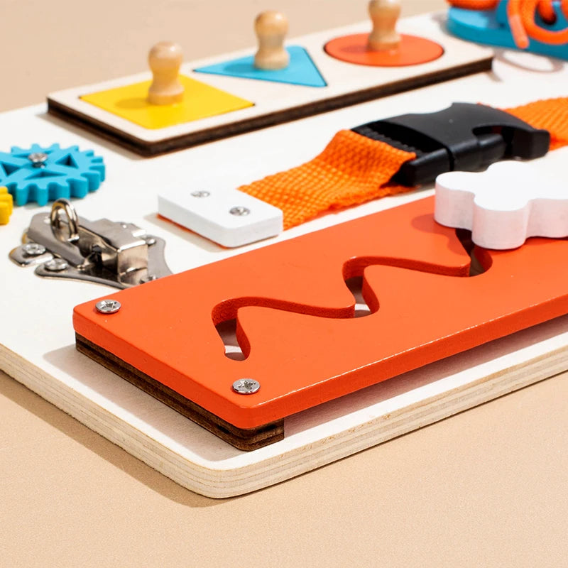 Montessori Lenkrad Busy Board aus Holz – Spielspaß für kleine Autofans