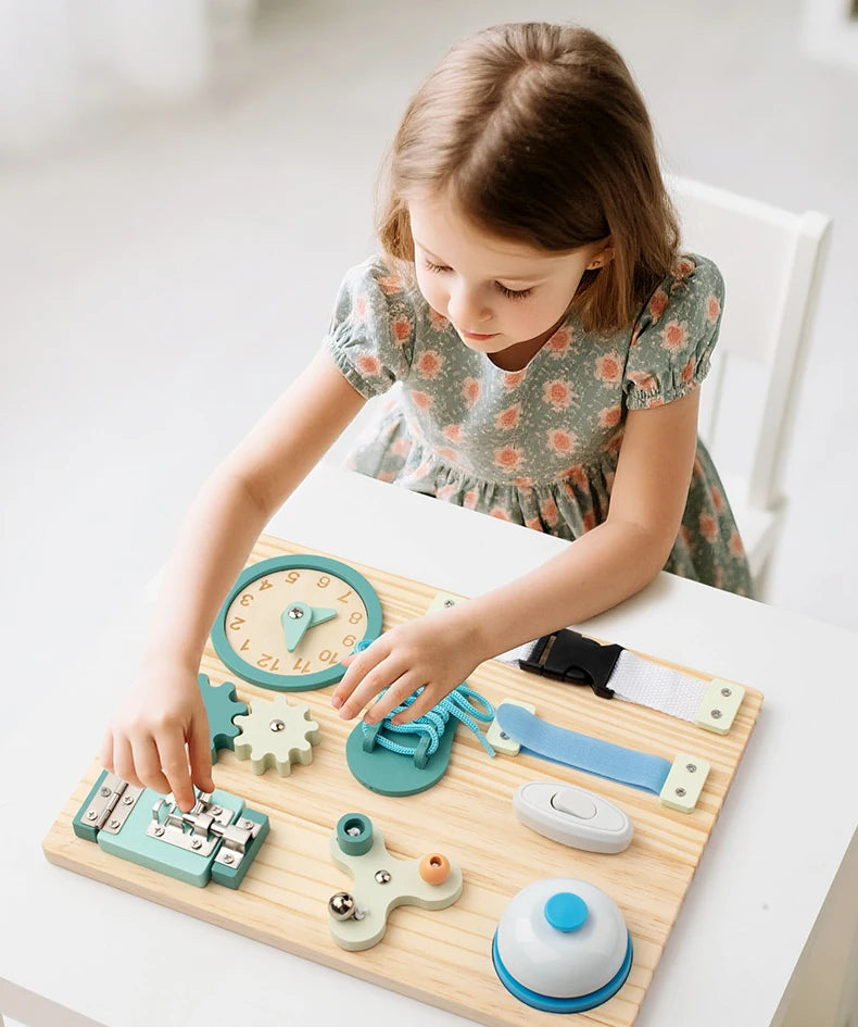 Montessori Lenkrad Busy Board aus Holz – Spielspaß für kleine Autofans